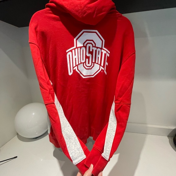Nike Ohio State Buckeys red hoodie with “O” logo on back pockets Unisex Large - Picture 3 of 8